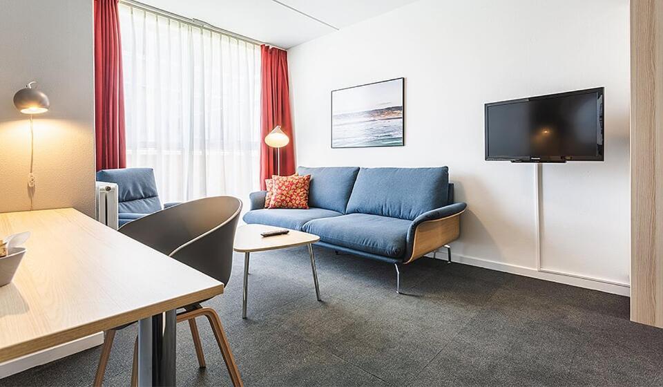 הירטסהלס Skaga Hotel מראה חיצוני תמונה